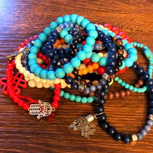 Bead bracelet lot of 17 cute bracelets